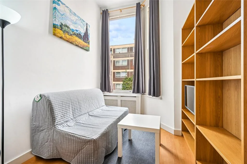Studio apartment for rent