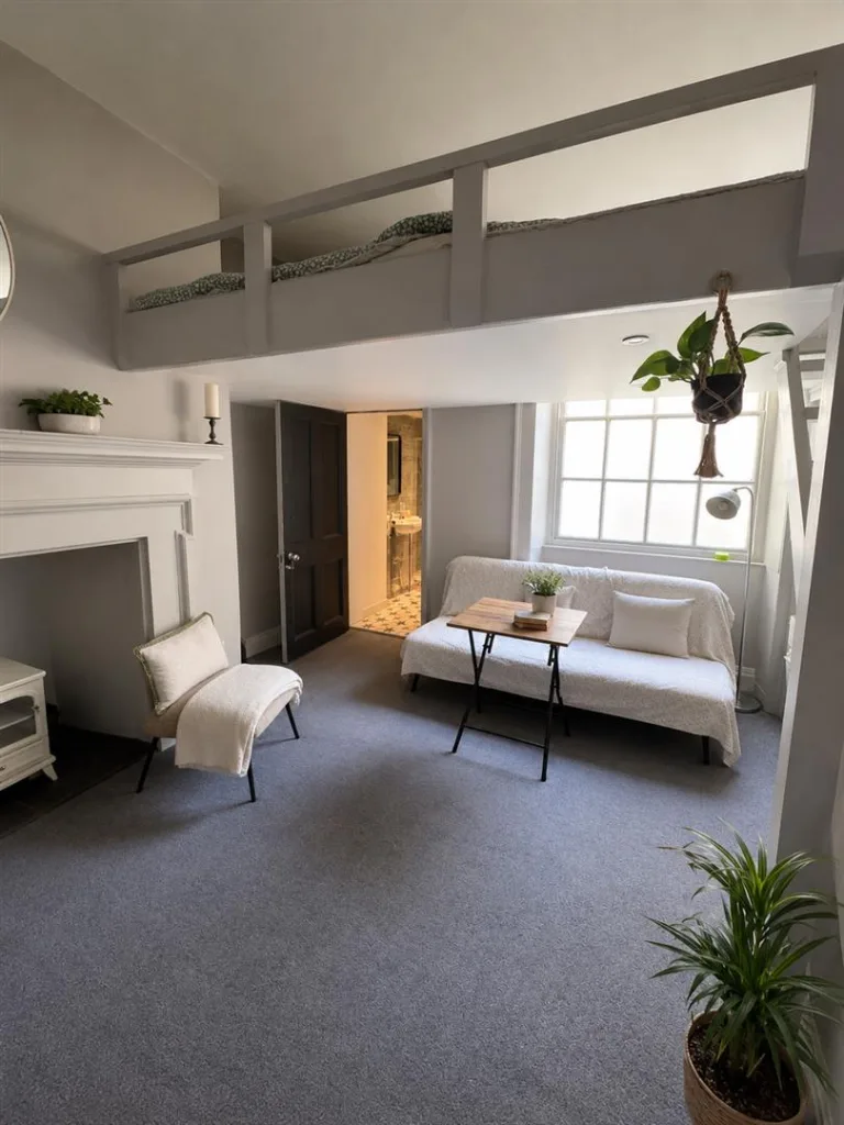 Studio flat for rent