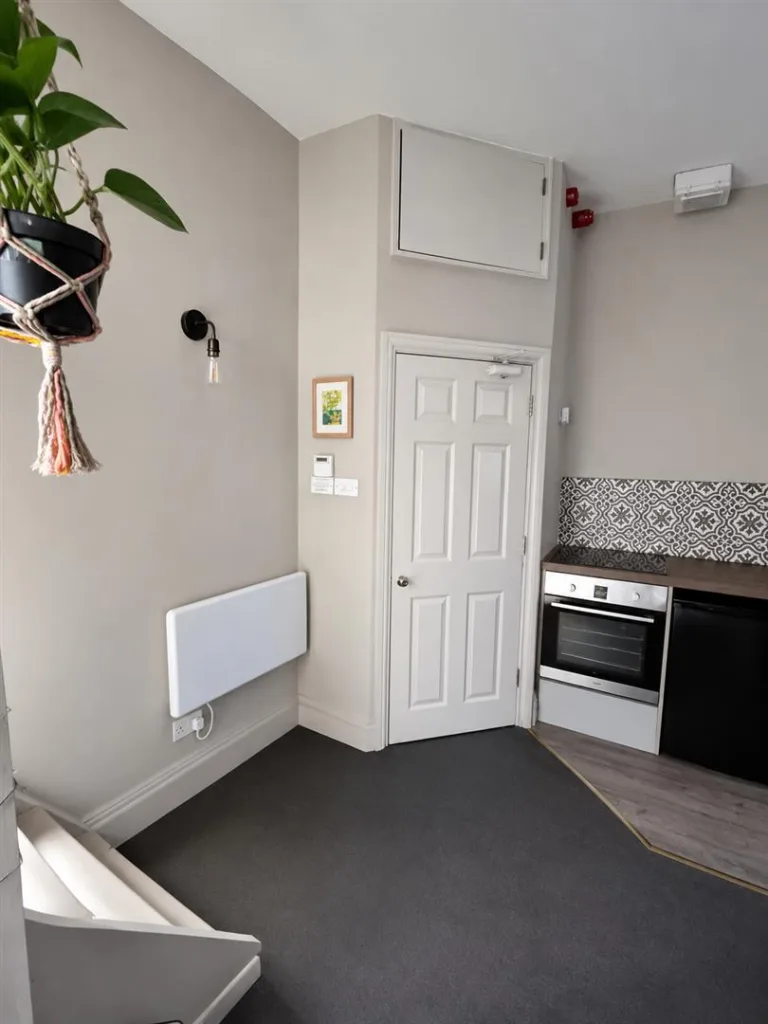 Studio flat for rent