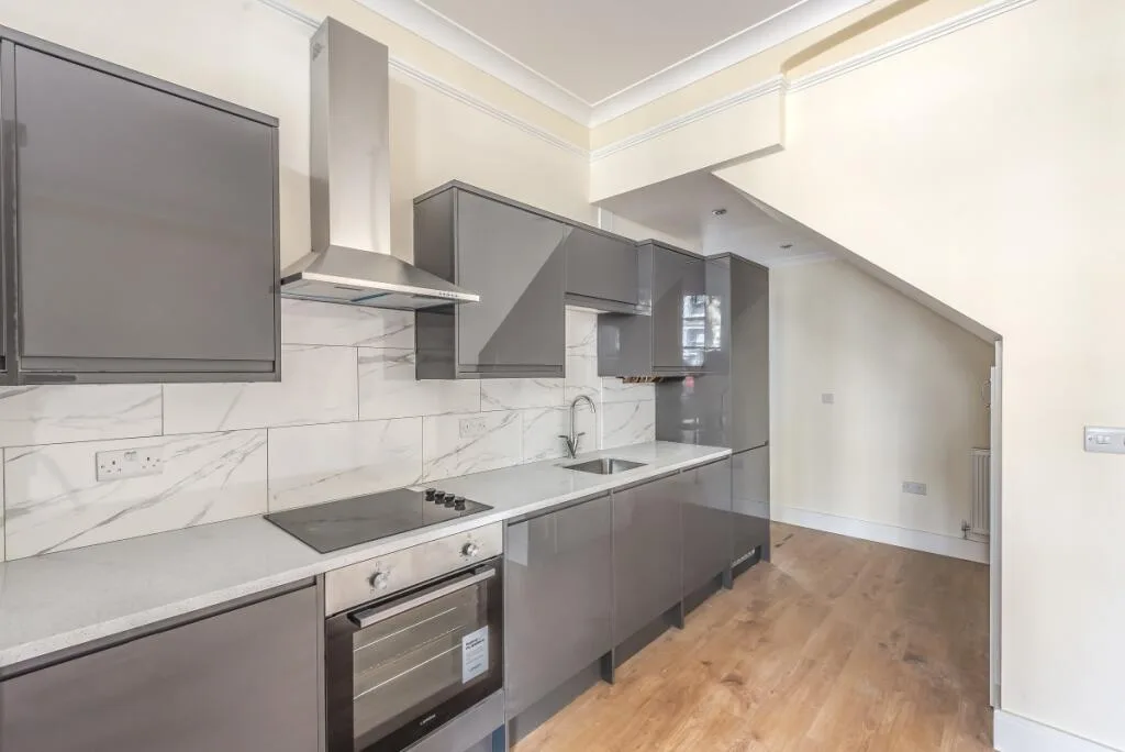 3 bedroom flat for rent