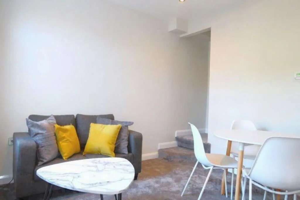 2 bedroom terraced house for rent