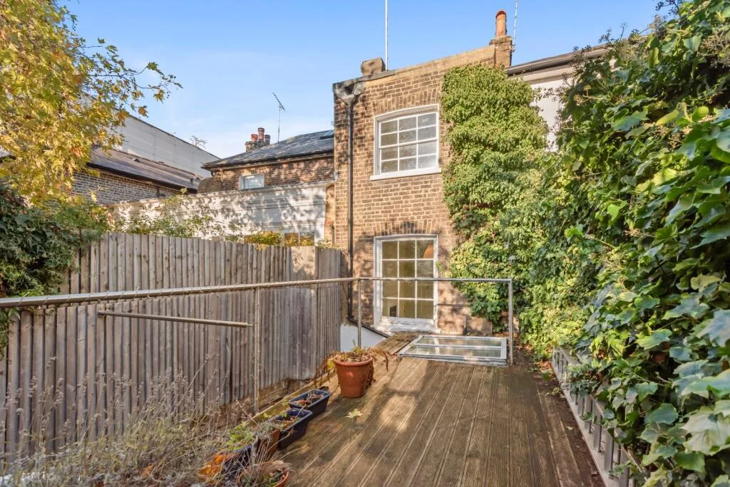 2 bedroom terraced house for rent