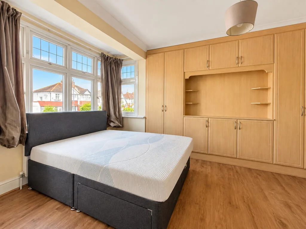 4 bedroom semi-detached house for rent