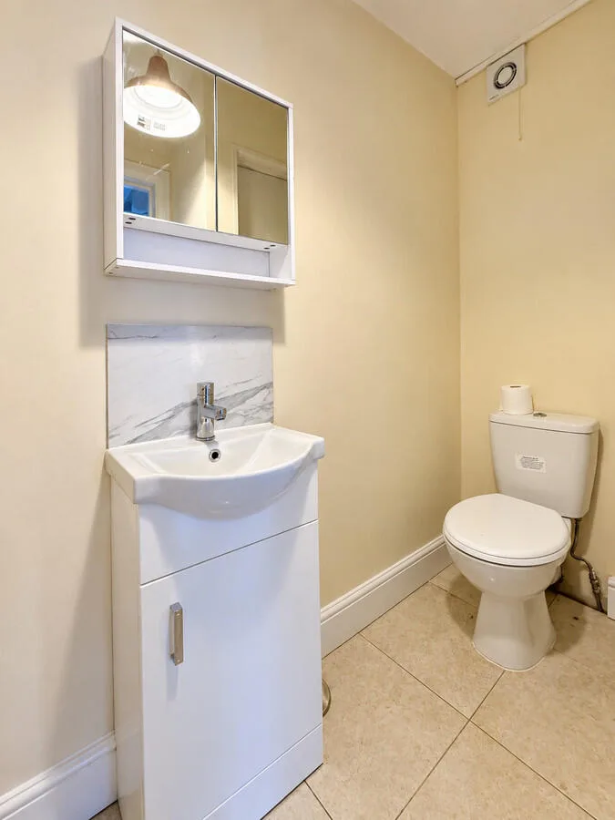4 bedroom semi-detached house for rent