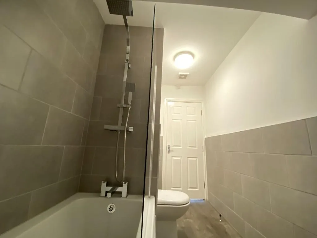 3 bedroom flat for rent