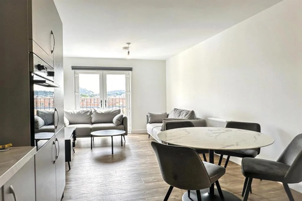 2 bedroom flat for rent