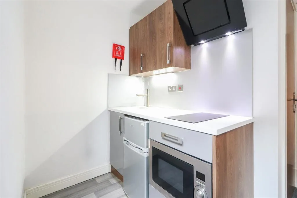 Studio flat for rent