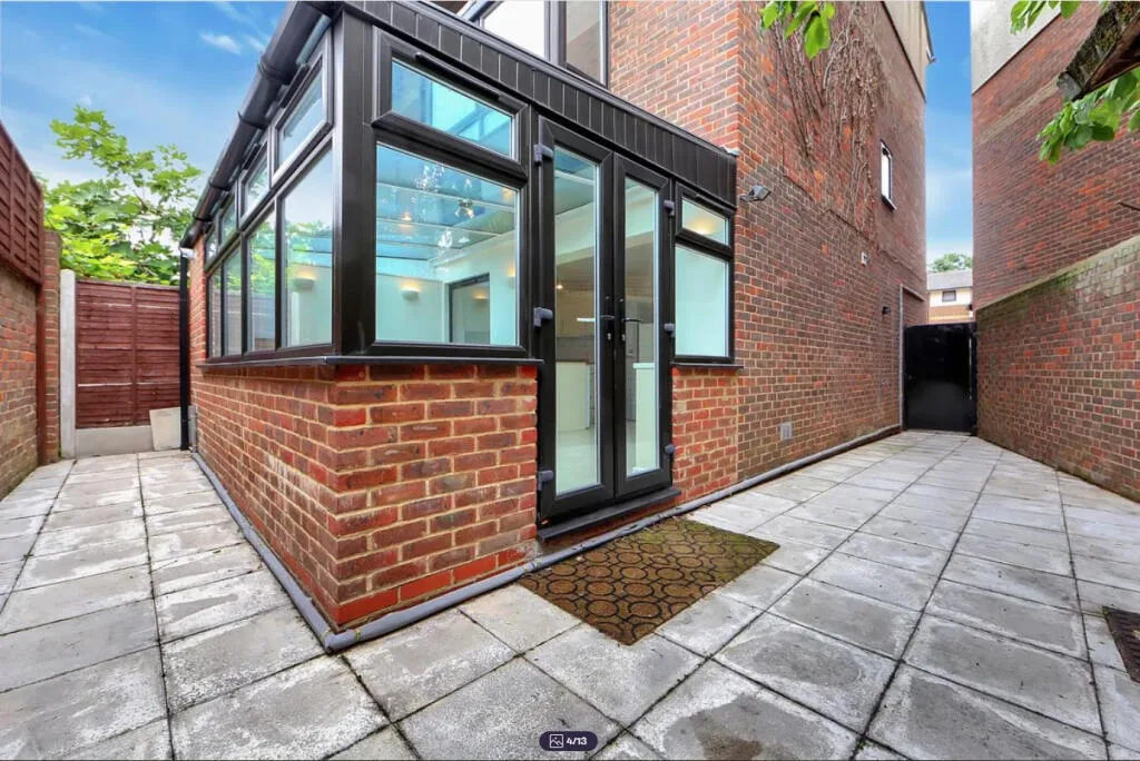 5 bedroom terraced house for rent