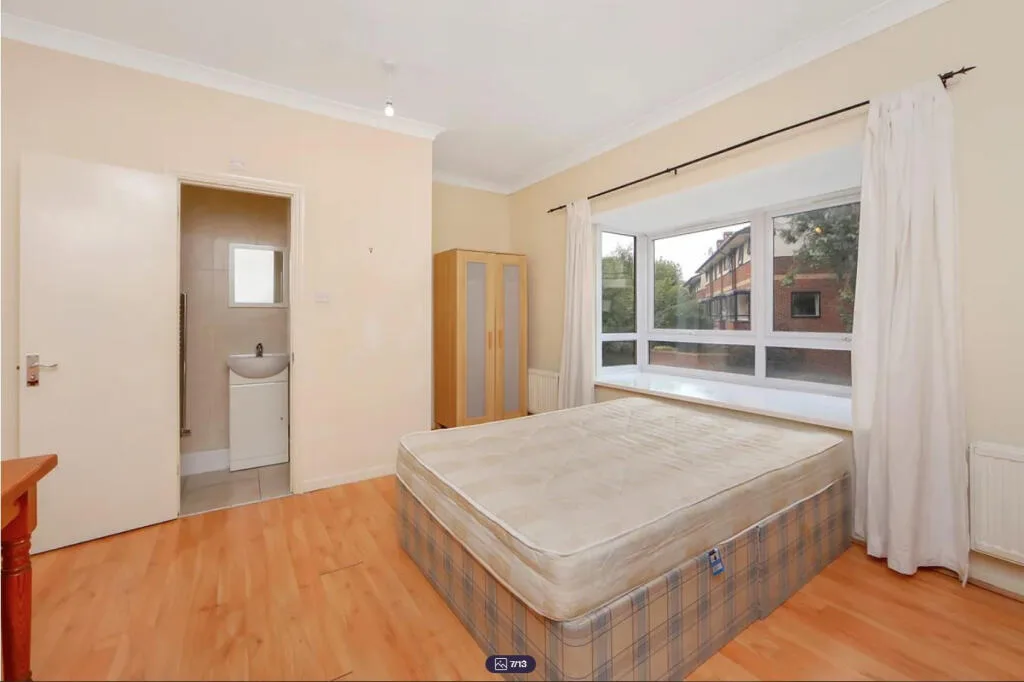 5 bedroom terraced house for rent