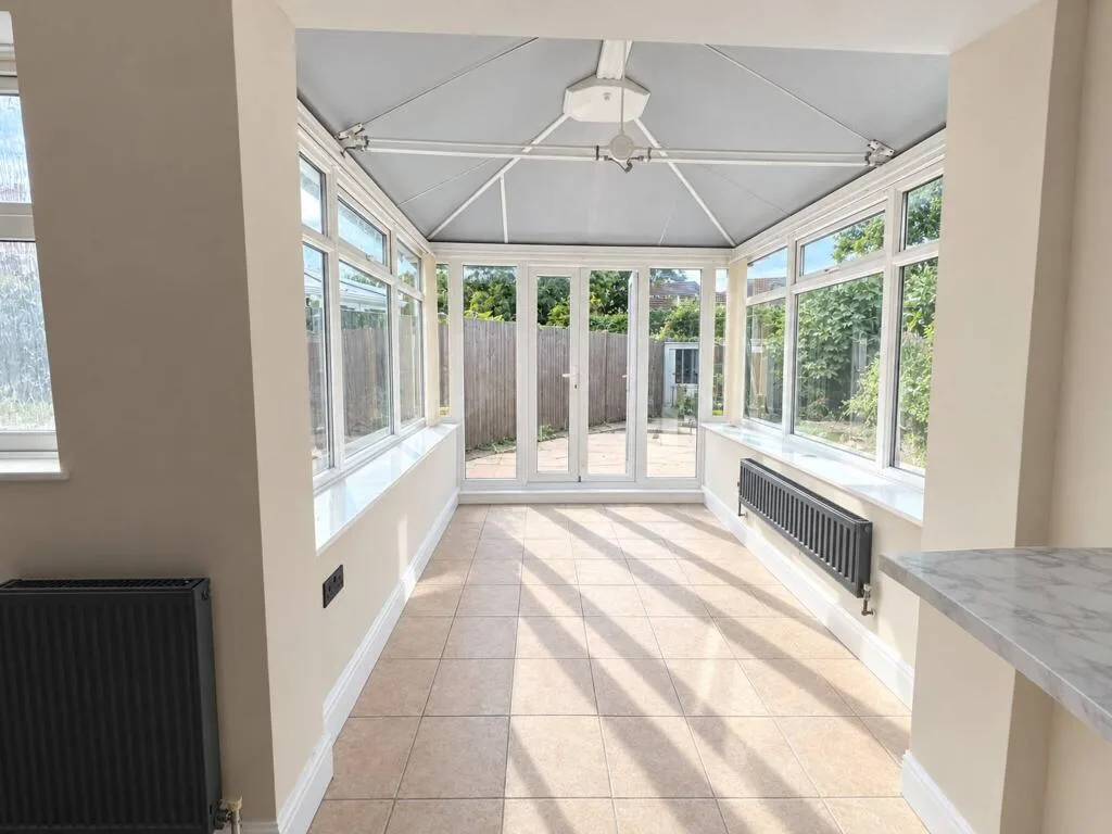 3 bedroom semi-detached house for rent