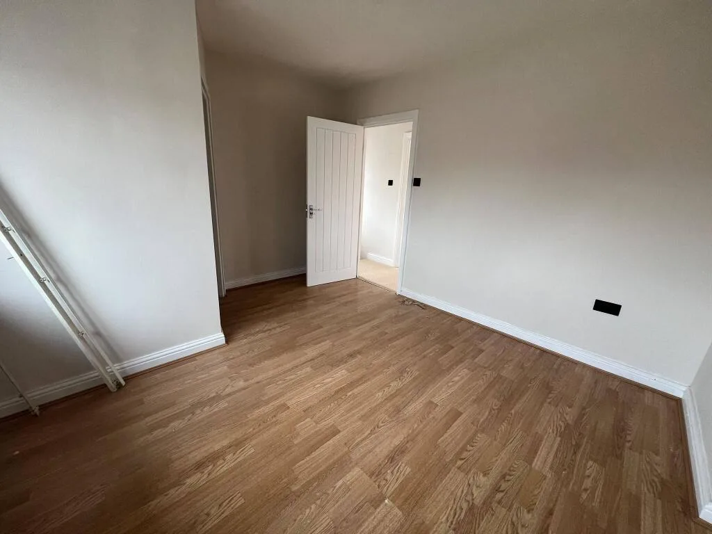 3 bedroom semi-detached house for rent