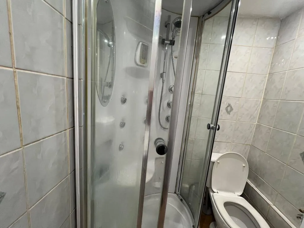 3 bedroom semi-detached house for rent