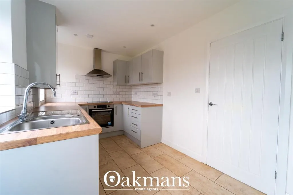2 bedroom end of terrace house for rent