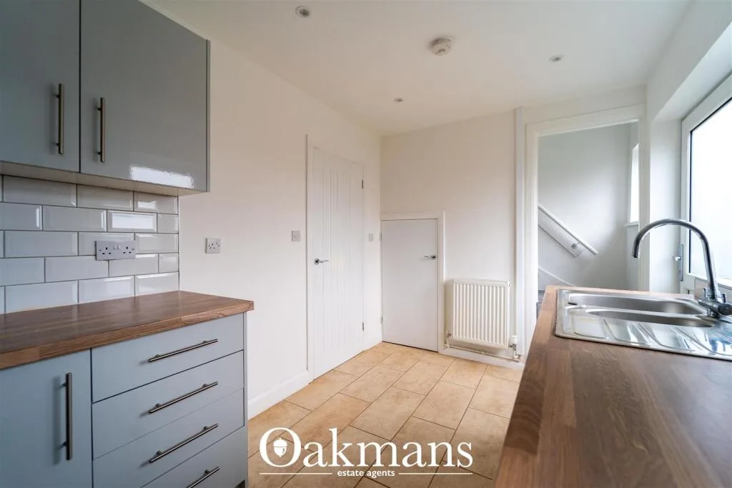 2 bedroom end of terrace house for rent