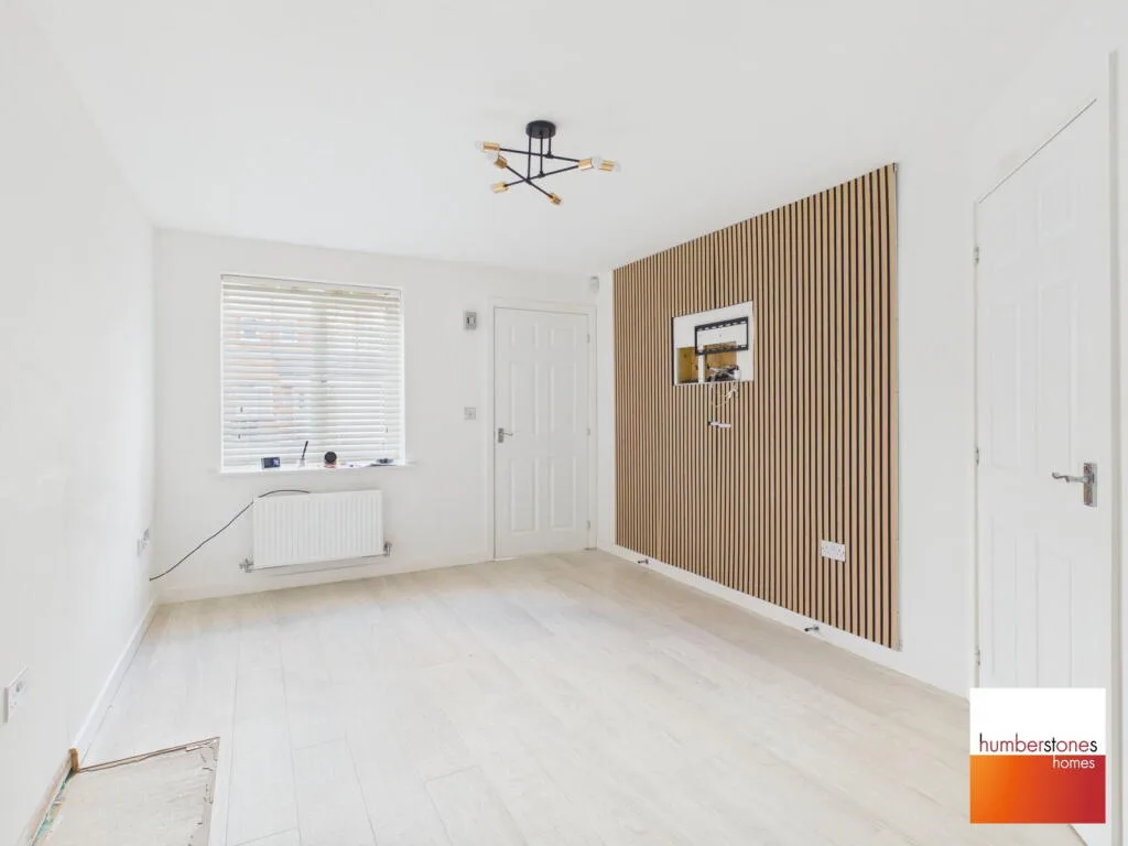 3 bedroom semi-detached house for rent