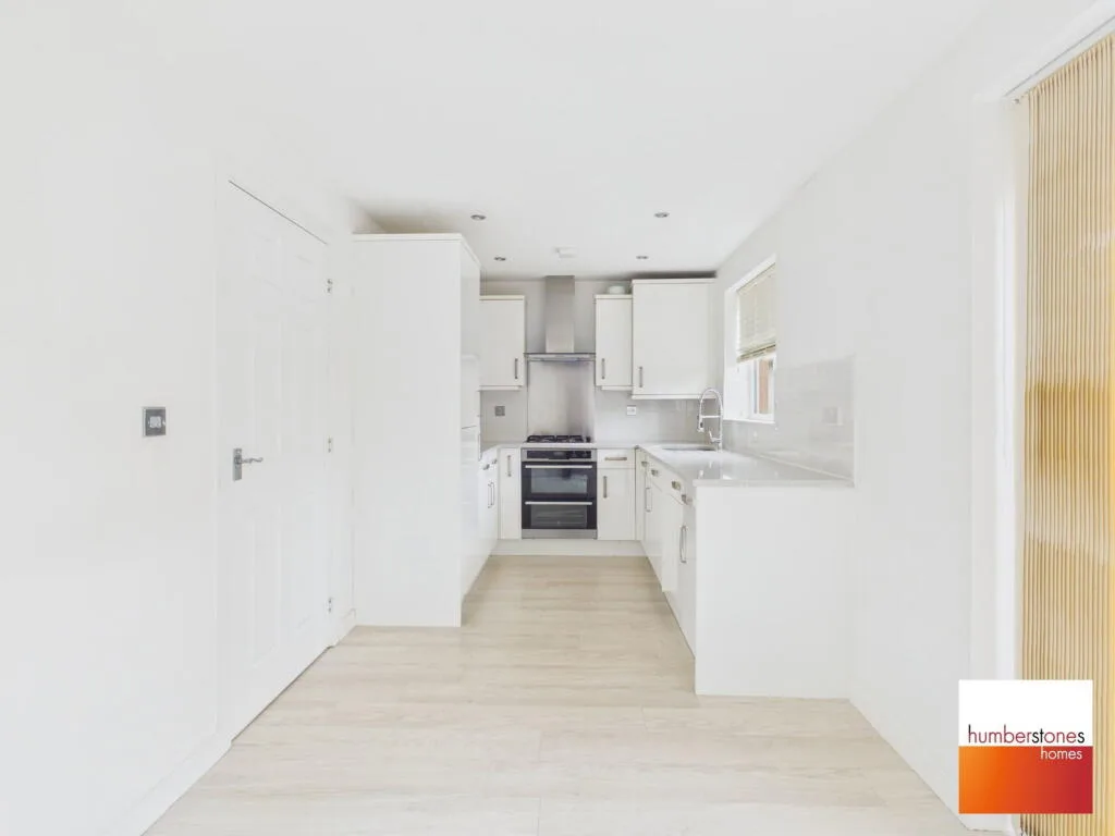 3 bedroom semi-detached house for rent