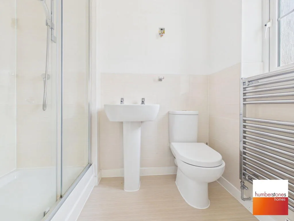 3 bedroom semi-detached house for rent