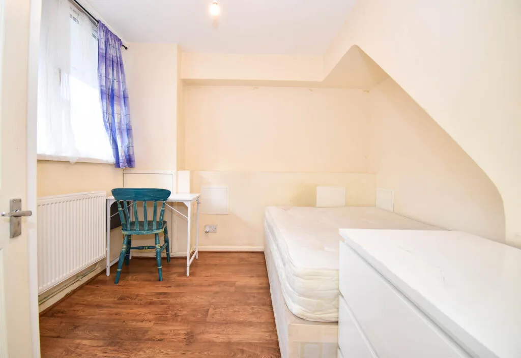4 bedroom flat for rent