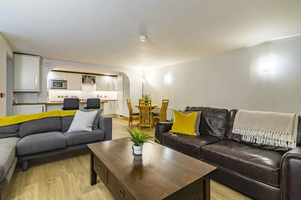 2 bedroom apartment for rent