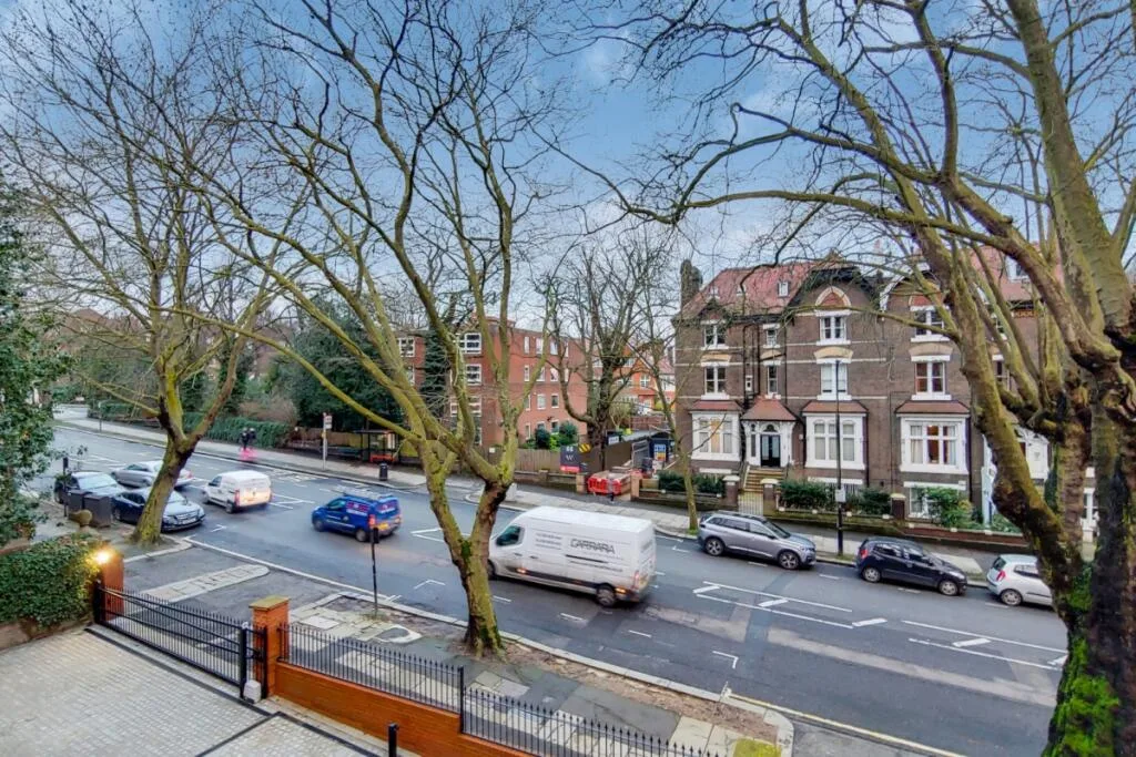 4 bedroom flat for rent