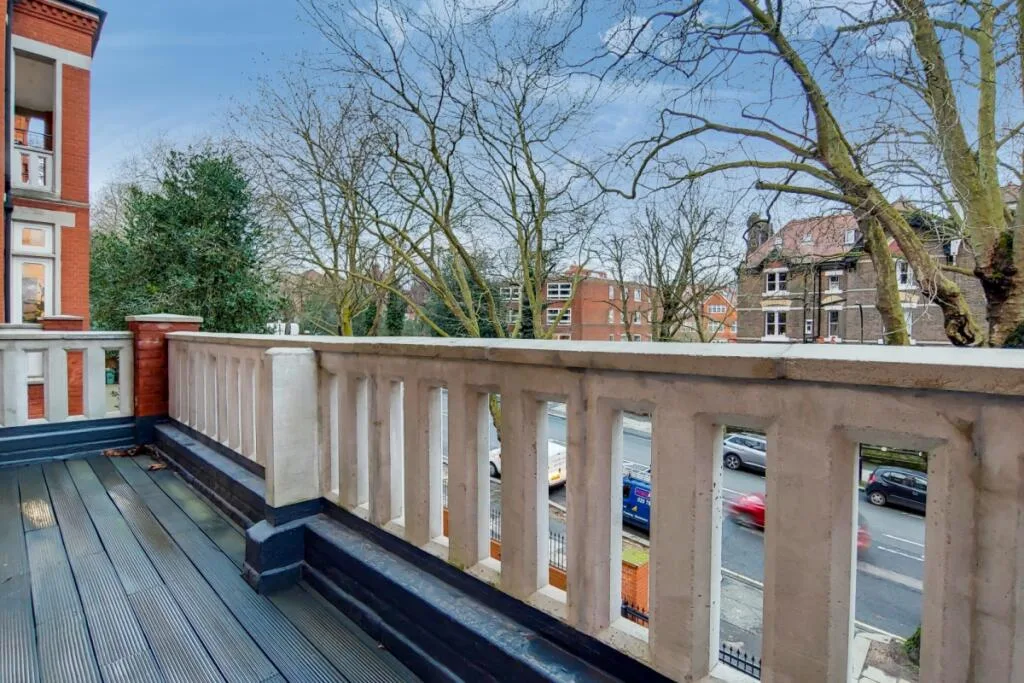 4 bedroom flat for rent