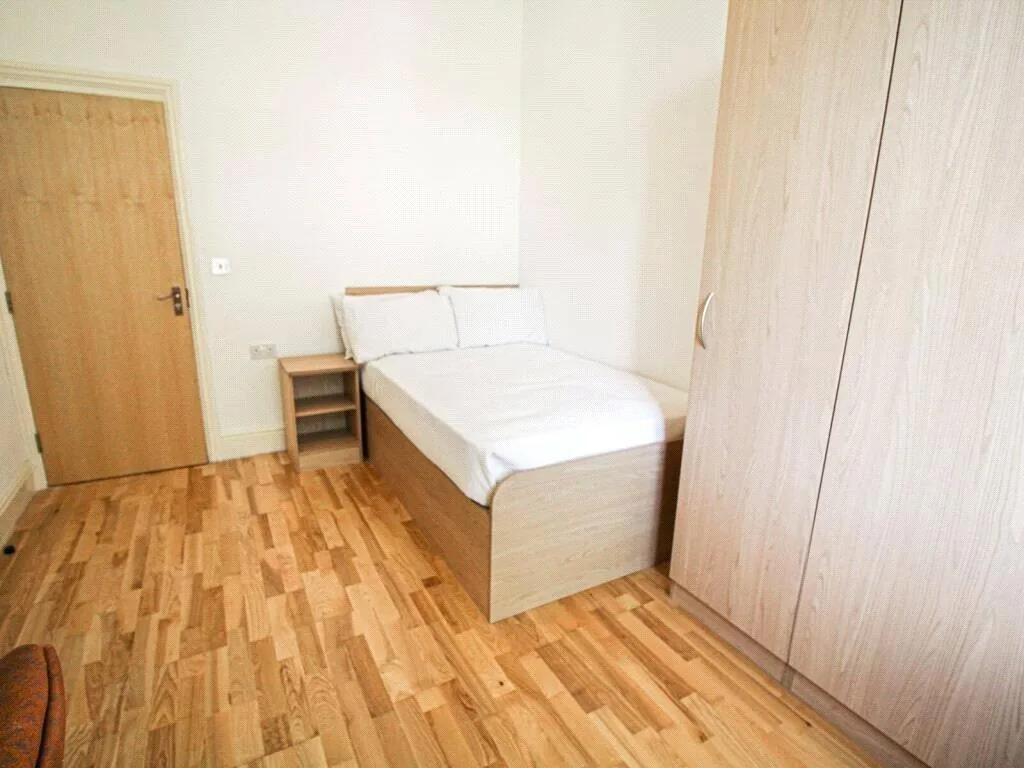 4 bedroom apartment for rent