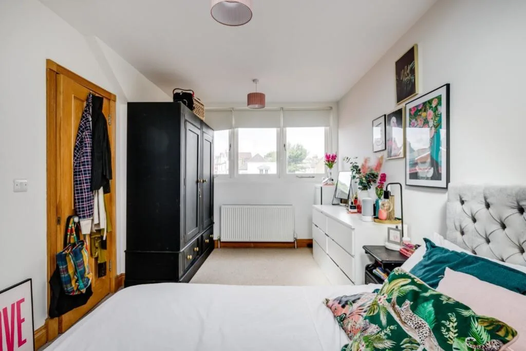 3 bedroom flat for rent