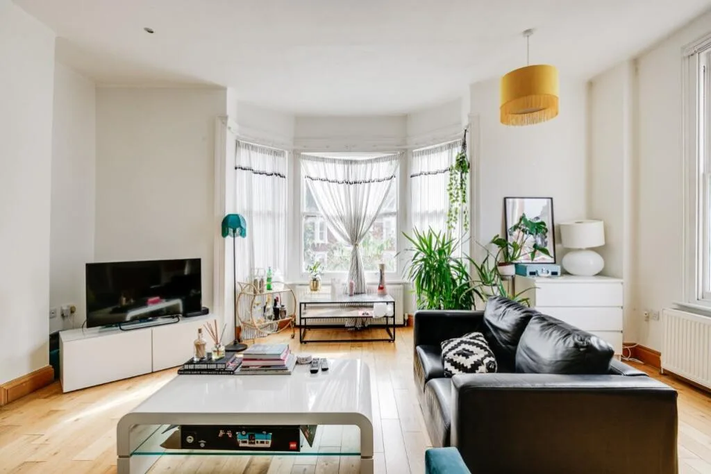 3 bedroom flat for rent