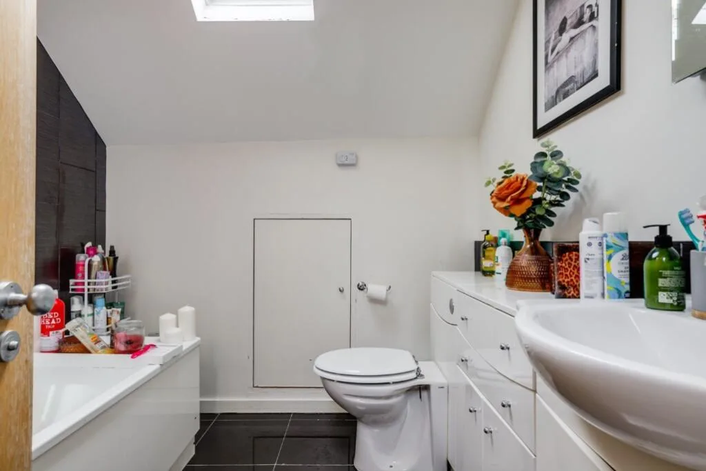 3 bedroom flat for rent