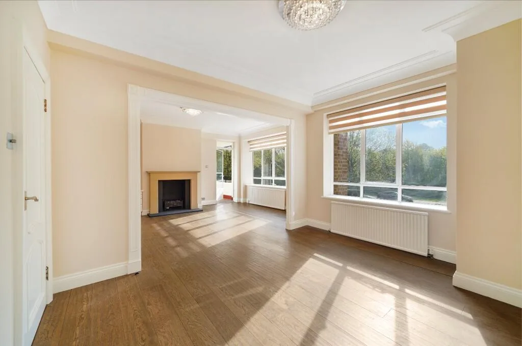 3 bedroom flat for rent