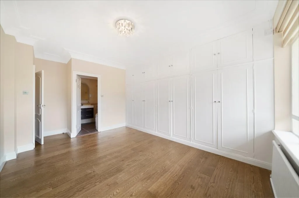 3 bedroom flat for rent