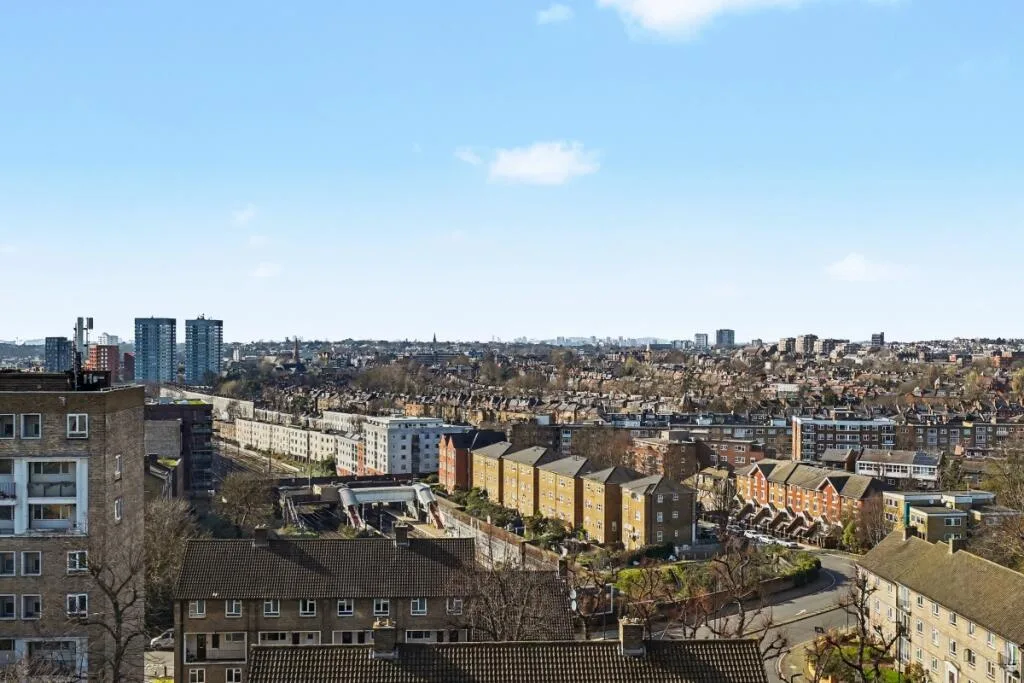 3 bedroom flat for rent