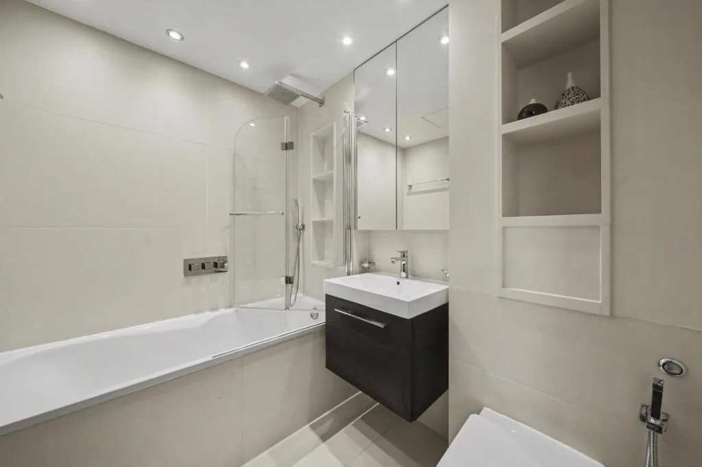 3 bedroom flat for rent