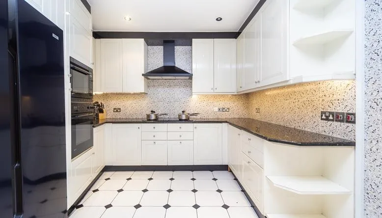 5 bedroom apartment for rent