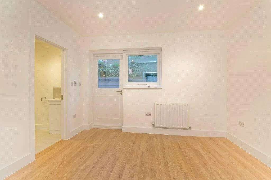 2 bedroom house for rent