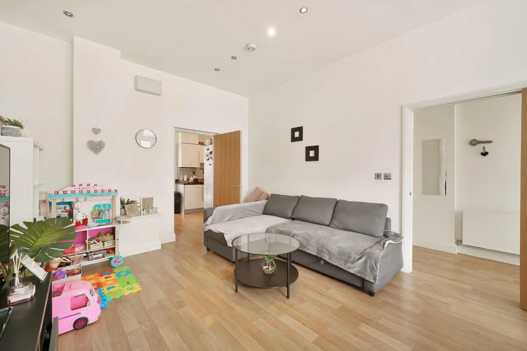 2 bedroom flat for rent