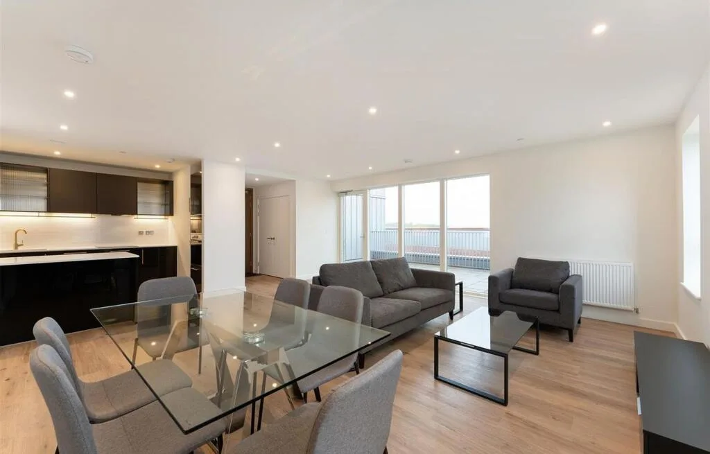 3 bedroom apartment for rent