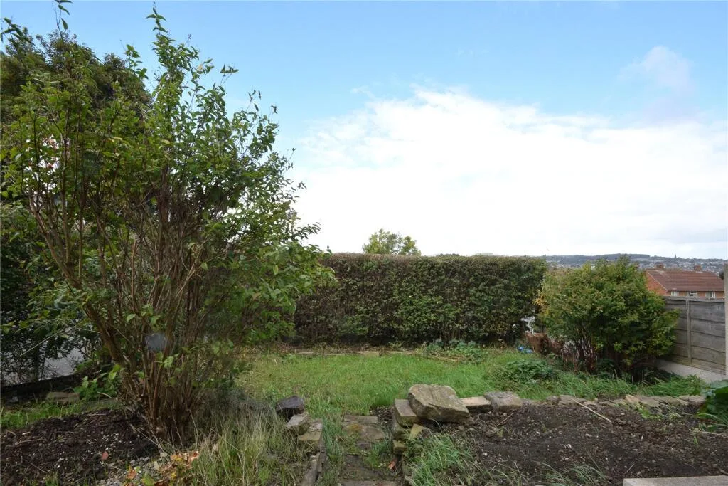 3 bedroom semi-detached house for rent