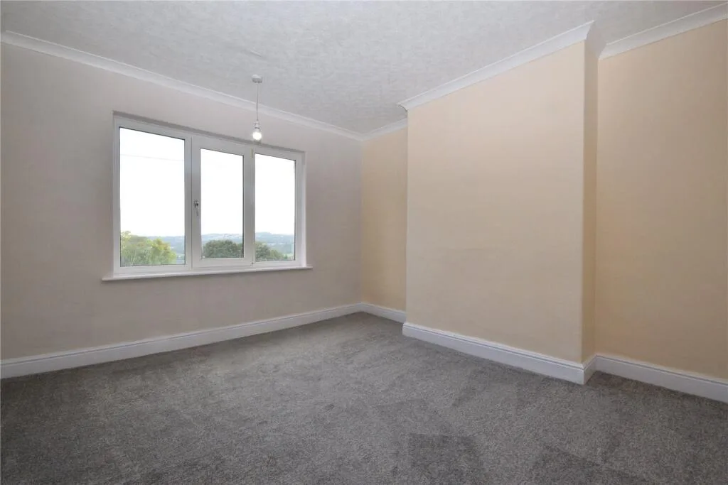 3 bedroom semi-detached house for rent