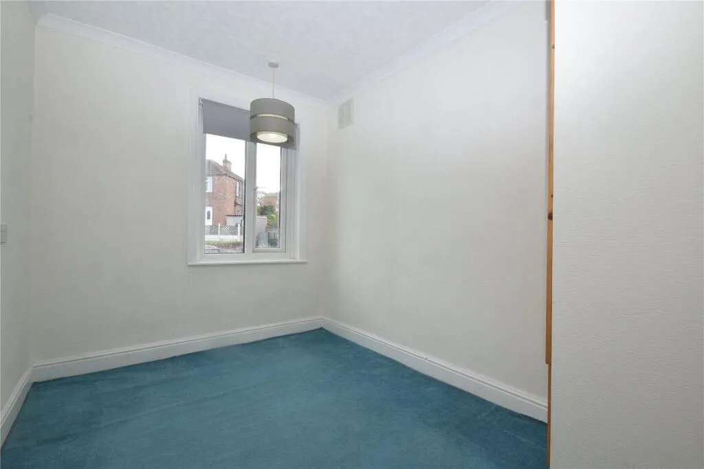 3 bedroom semi-detached house for rent