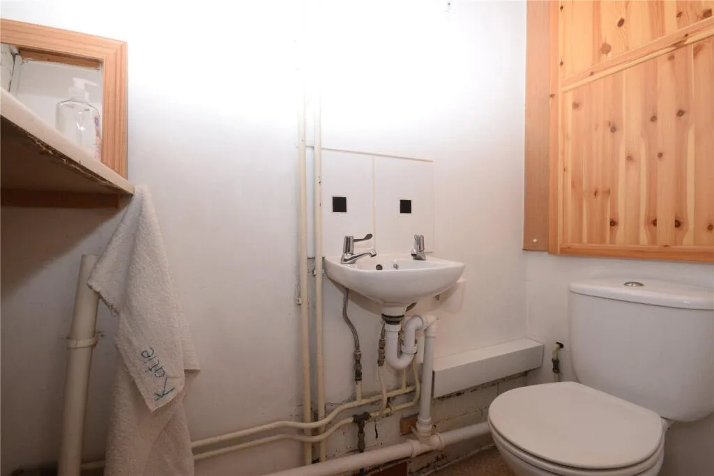 3 bedroom semi-detached house for rent