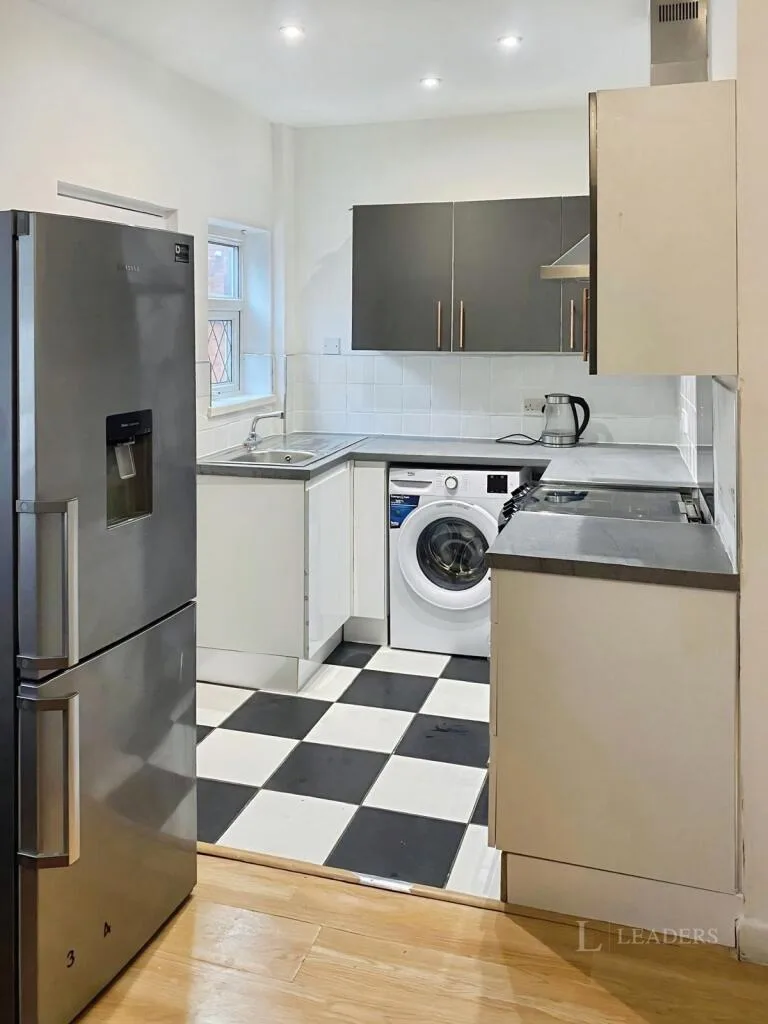4 bedroom terraced house for rent
