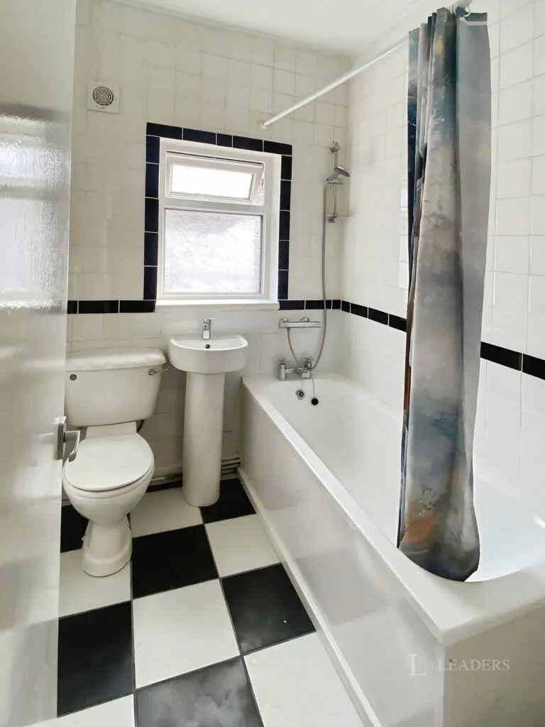 4 bedroom terraced house for rent