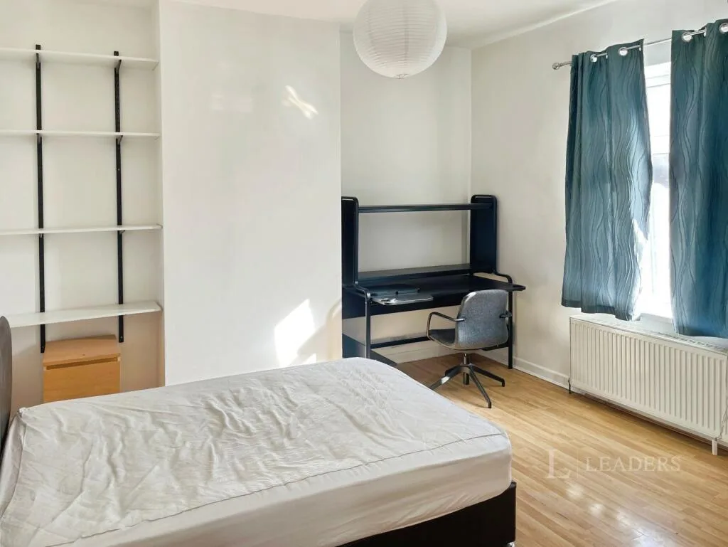 4 bedroom terraced house for rent