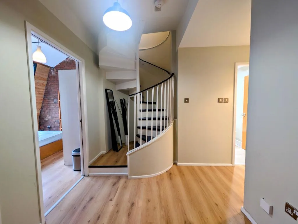 3 bedroom apartment for rent