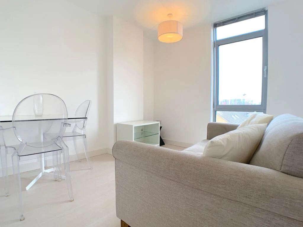 Studio flat for rent