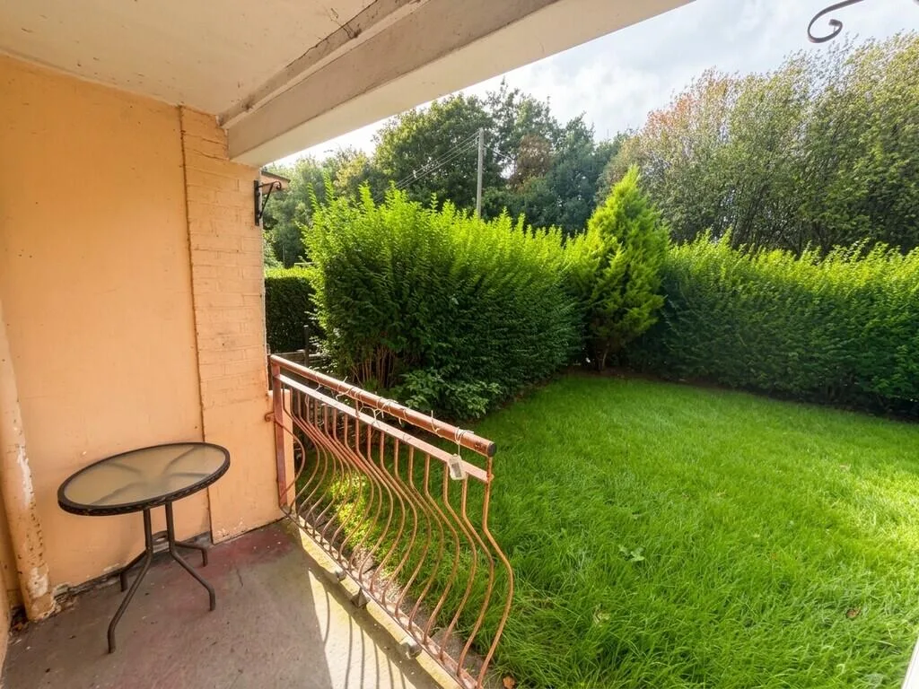 2 bedroom ground floor flat for rent