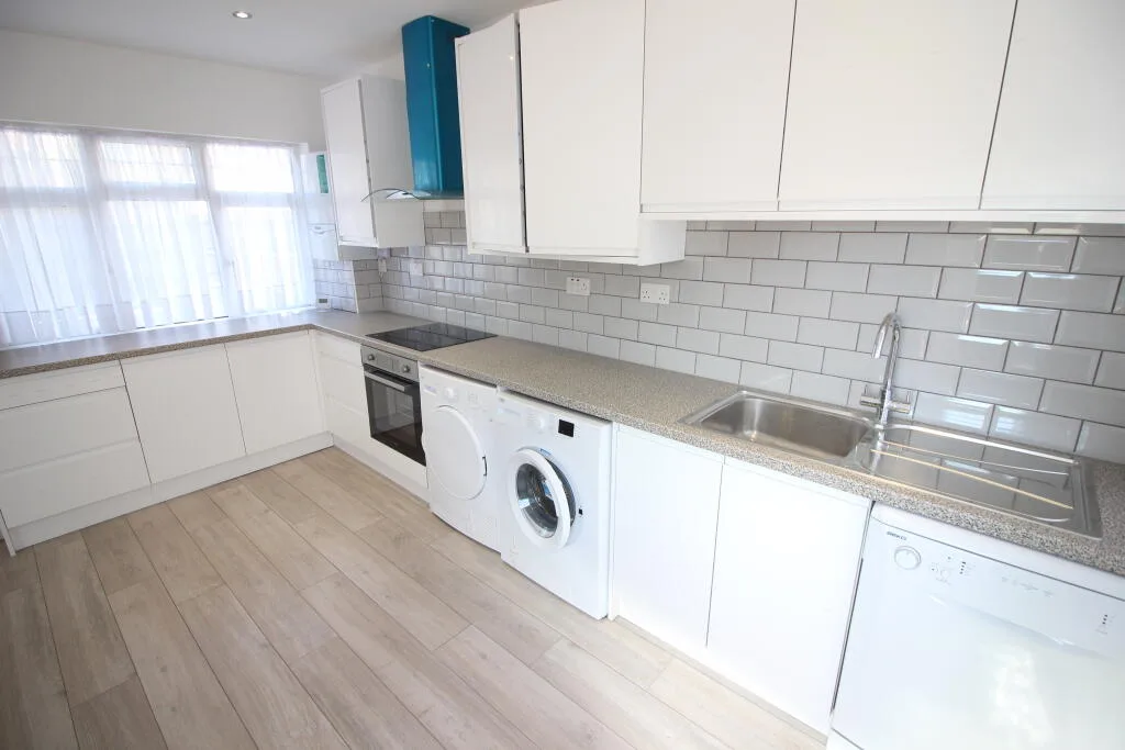 3 bedroom bungalow for rent