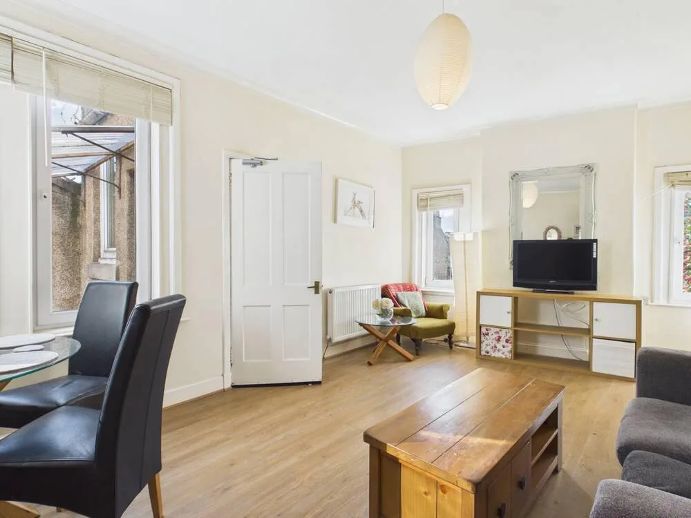 4 bedroom apartment for rent