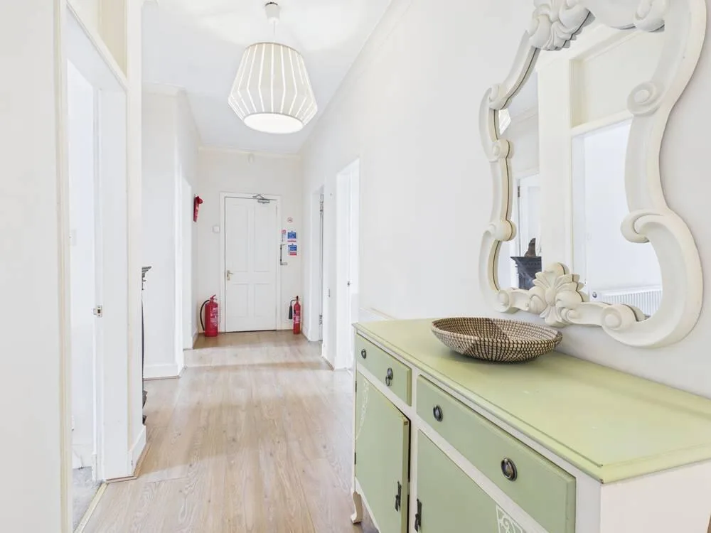 4 bedroom apartment for rent